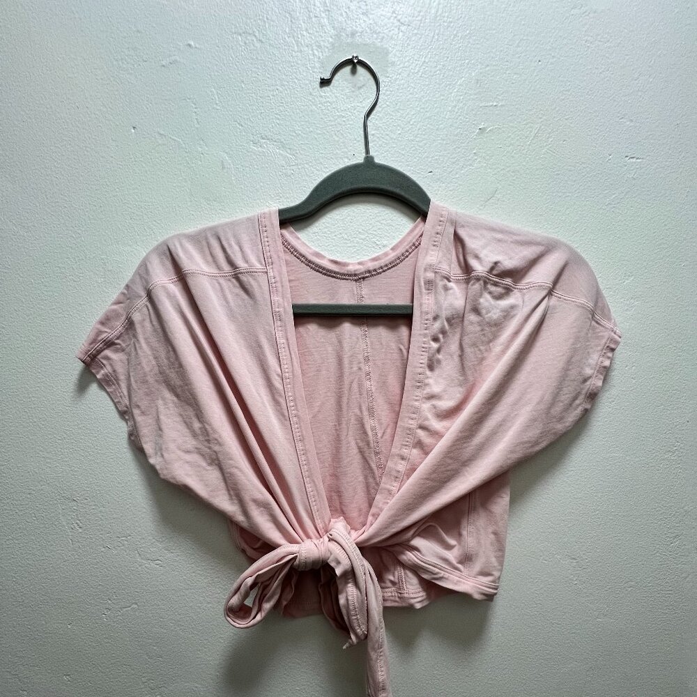 Lululemon Tie in the back Top pink size 4 light pink